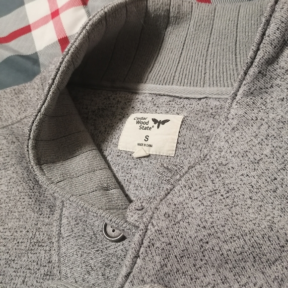 Sweater - Picture 2 of 2